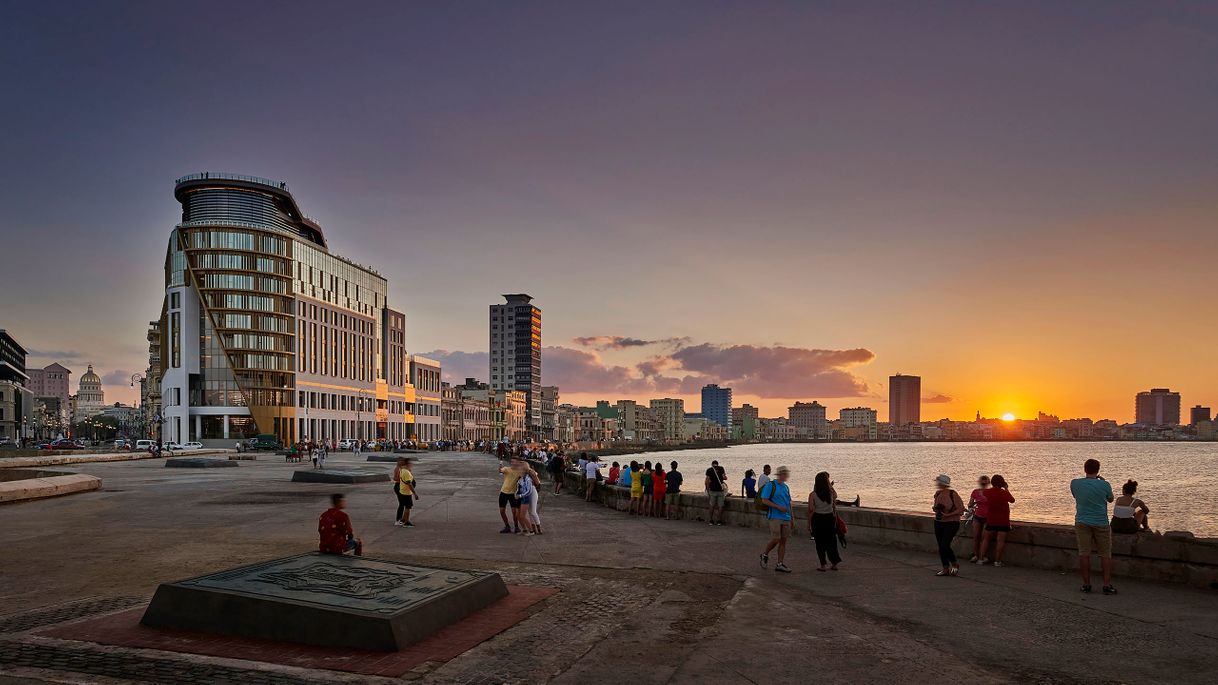 Place Paseo del Prado & Malecón