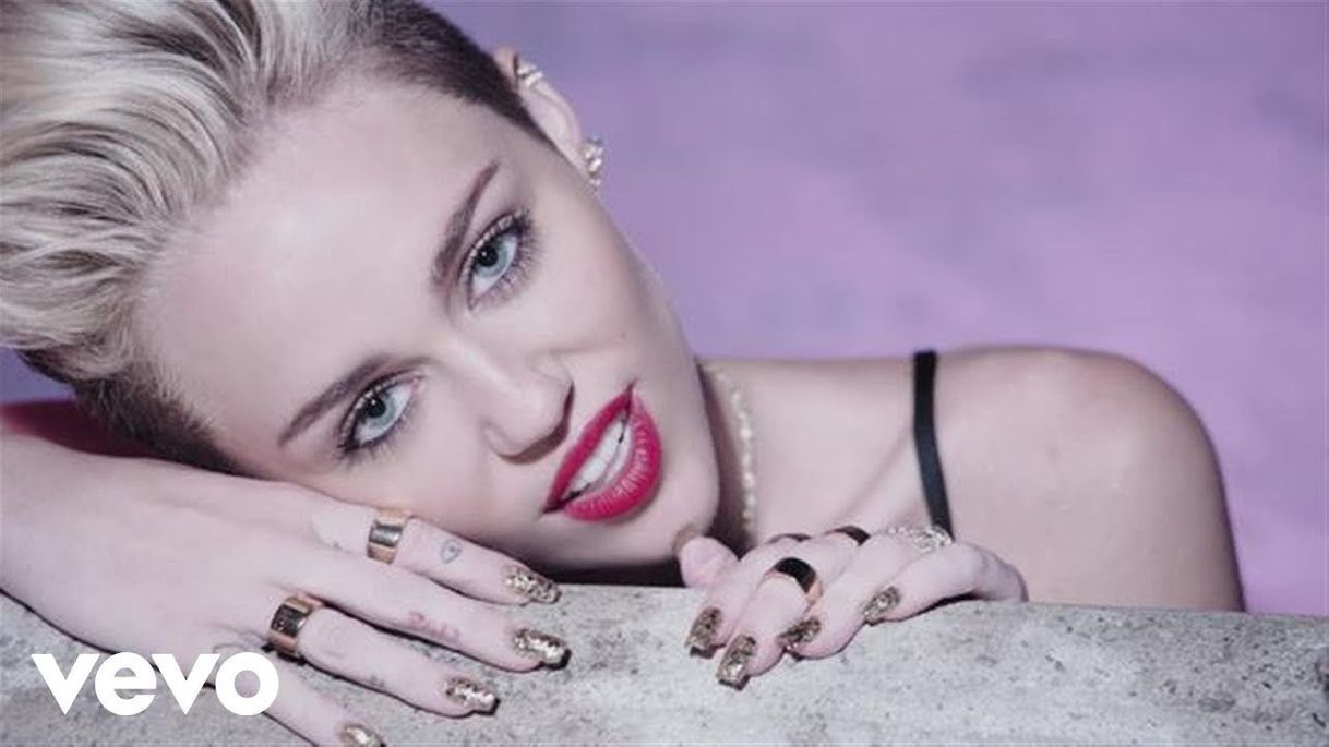 Fashion Miley Cyrus - We Can’t Stop 