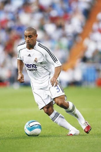 Goal on Twitter: " @Oficial_RC3's left-foot was a cheat code 🤯 https ...