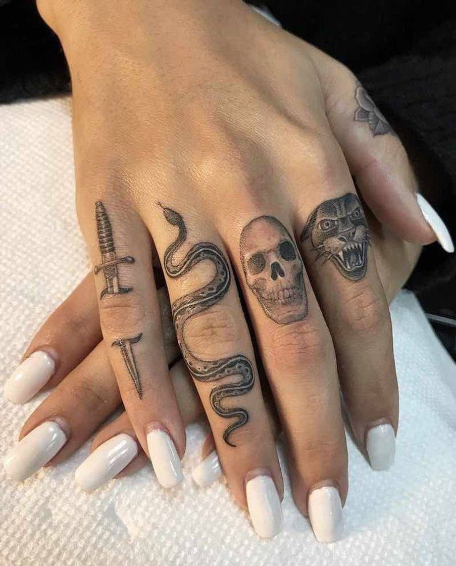 Fashion Tatuagem na mão 