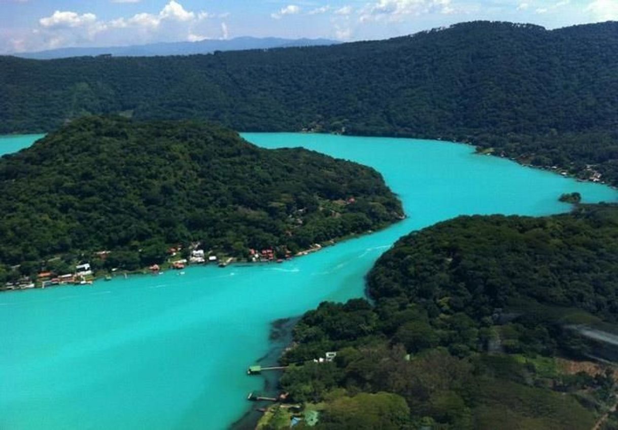 Place Lago de Coatepeque