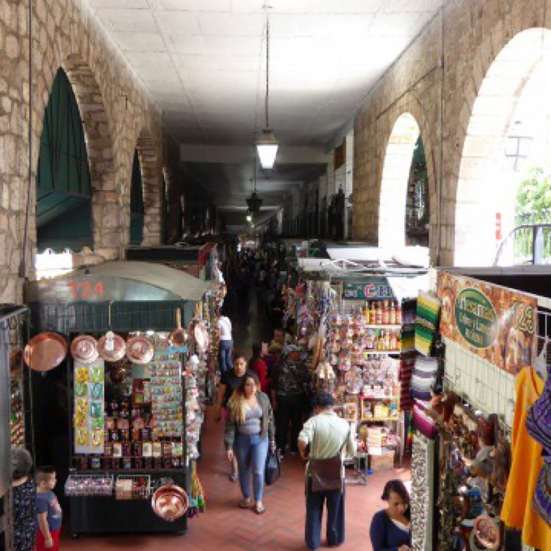 Place Mercado de Dulces y Artesanías