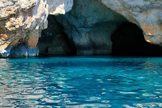 Cueva Azul