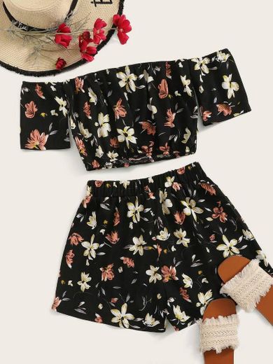 Floral outfit - women