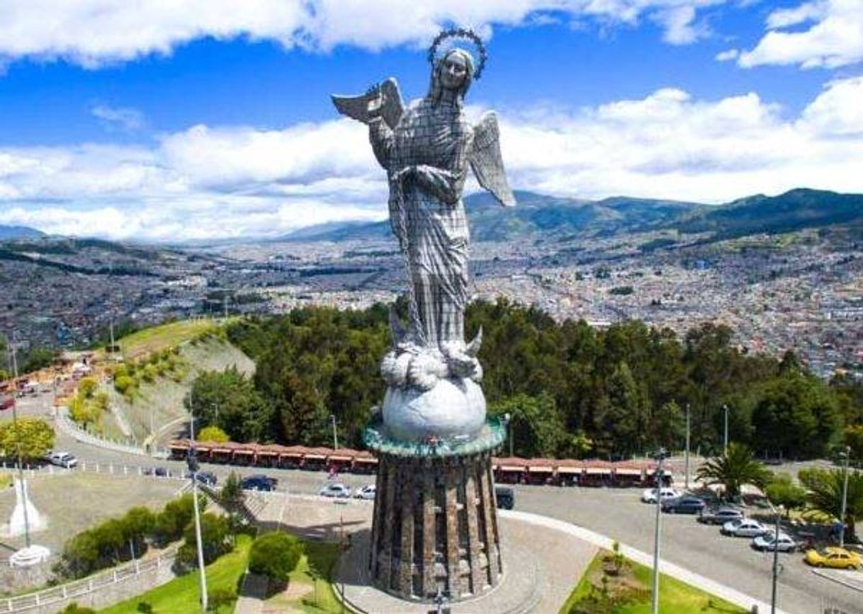 Lugar El Panecillo