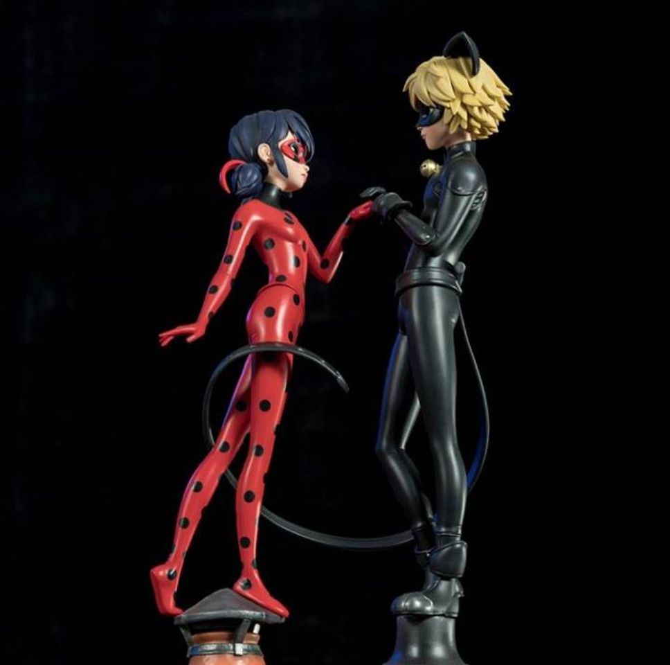 Moda Ladybug y Chatnoir Figura