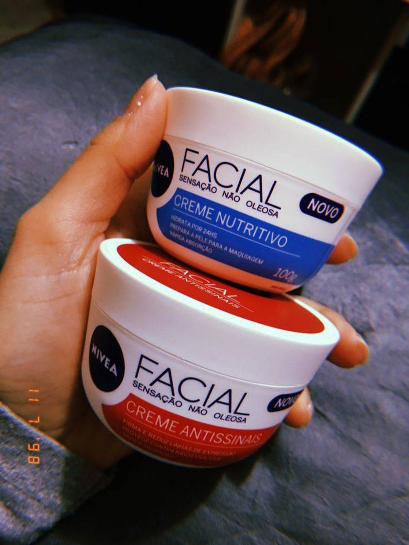 Product Creme facial nutritivo nivea💙