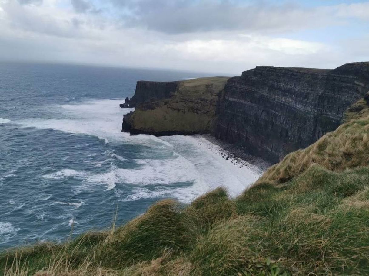 Place Cliffs of Moher