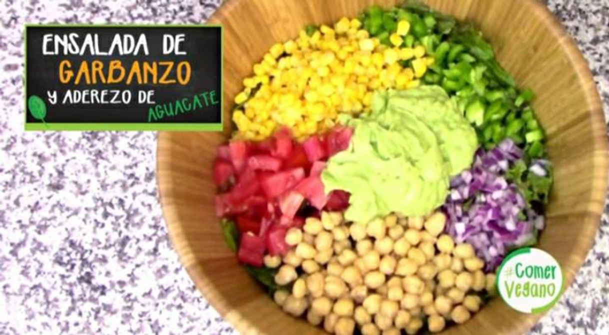 Fashion Ensalada de garbanzo y aderezo de aguacate 🥑