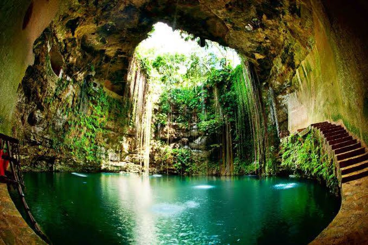 Lugar Cenote Ik-Kil