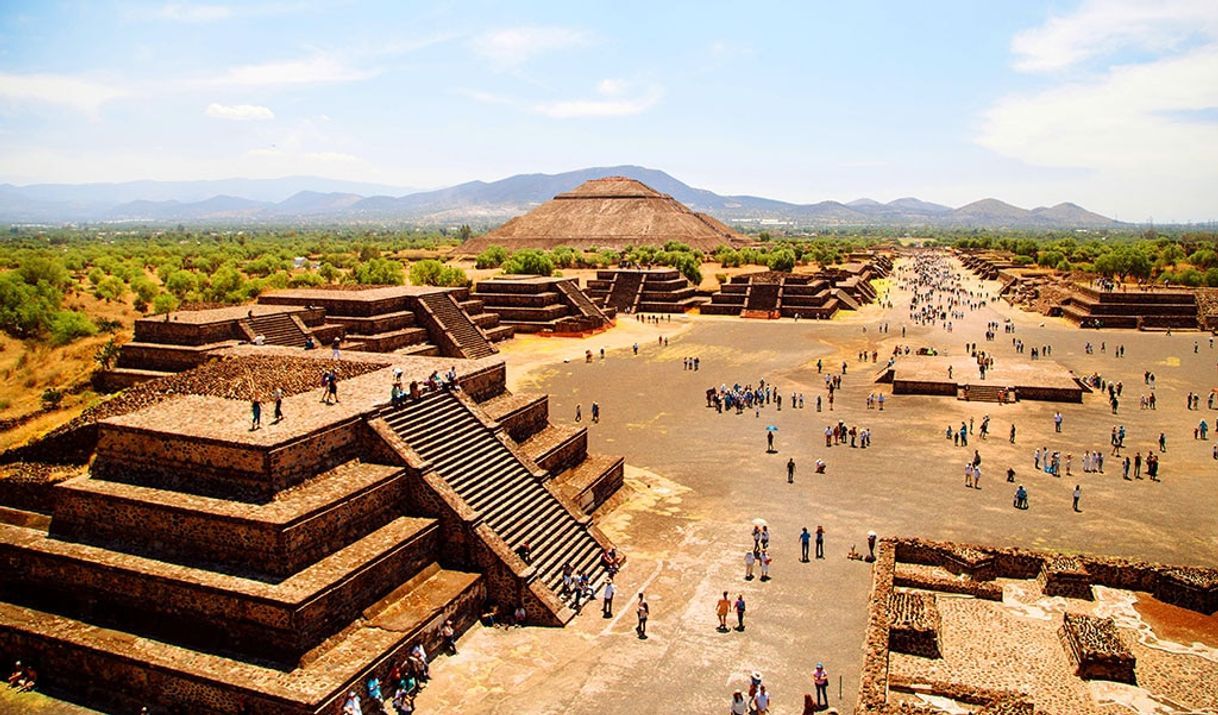 Lugar Piramides De Teotihuacan