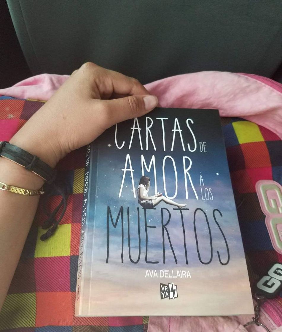 Libro Cartas de amor a los muertos