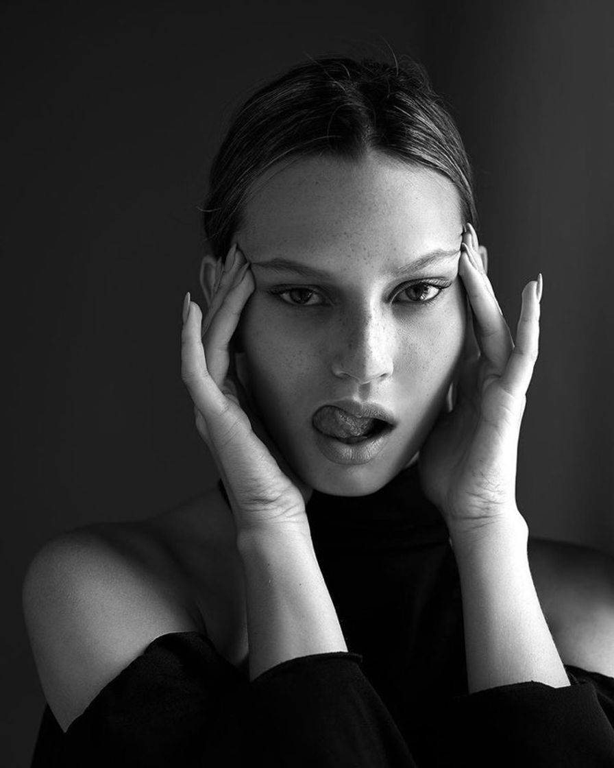 Social Photo Studio book 