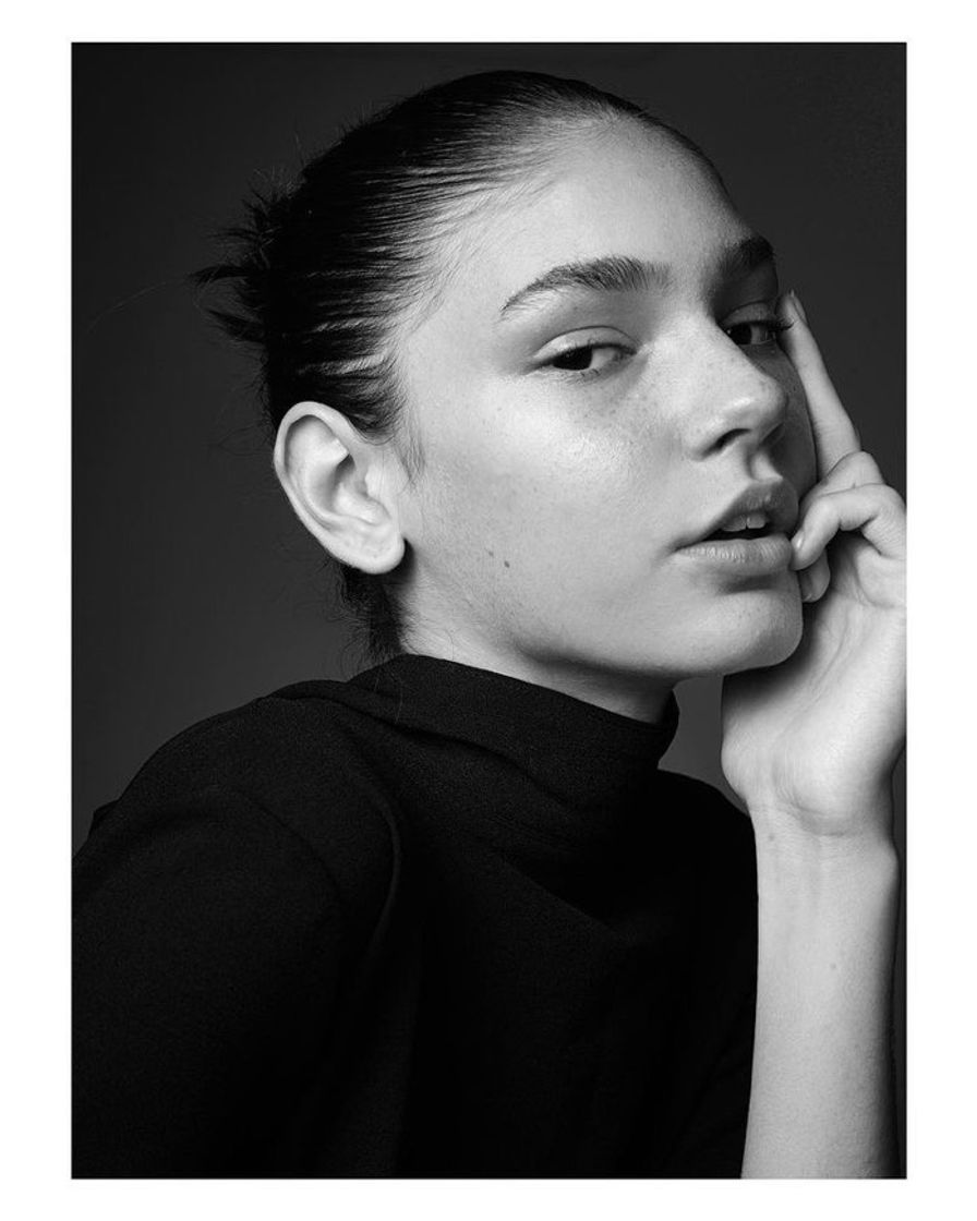 Social MODEL PHOTO STUDIO 