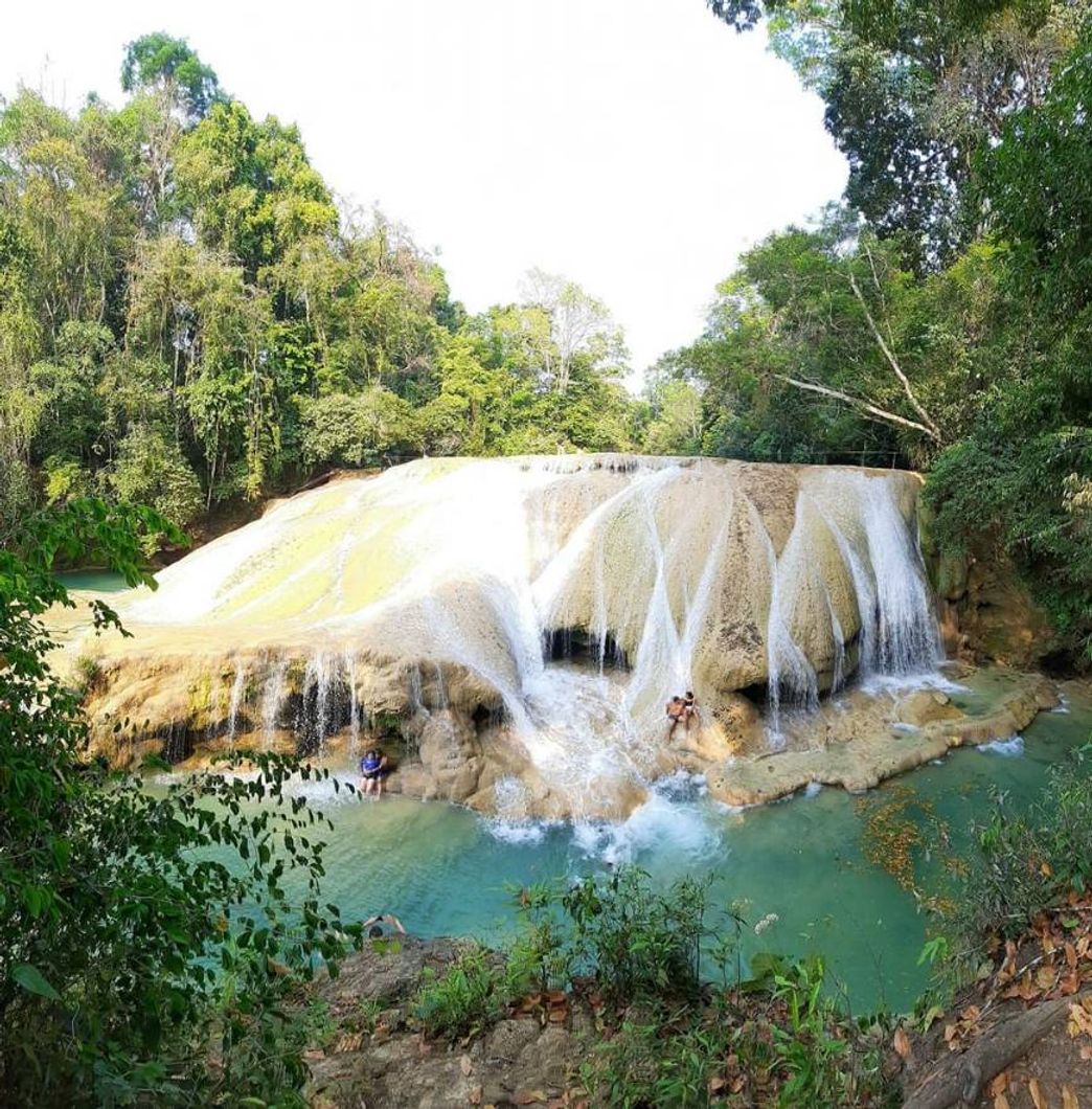 Lugar Cascadas Roberto Barrios