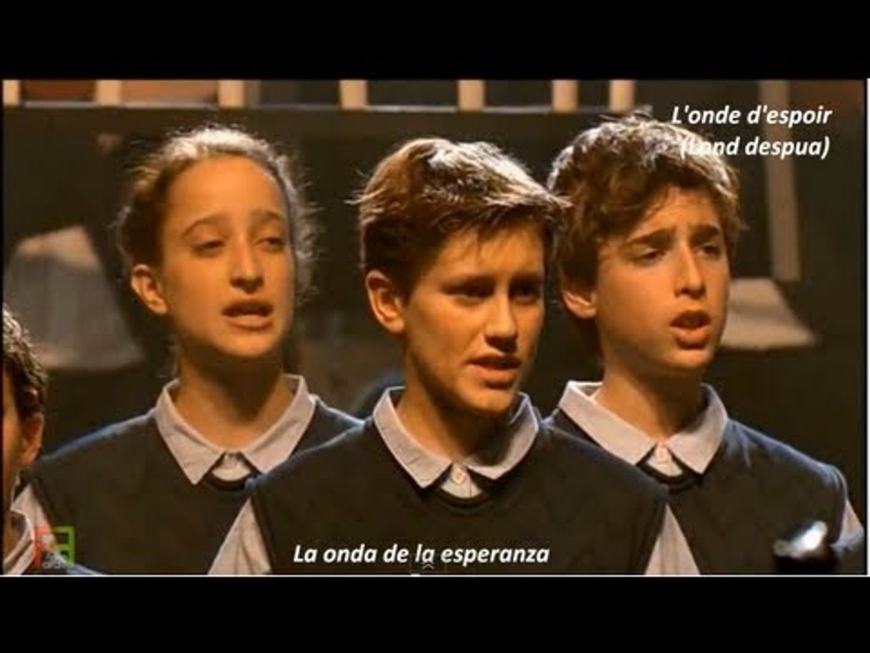 Moda Les Choristes - YouTube