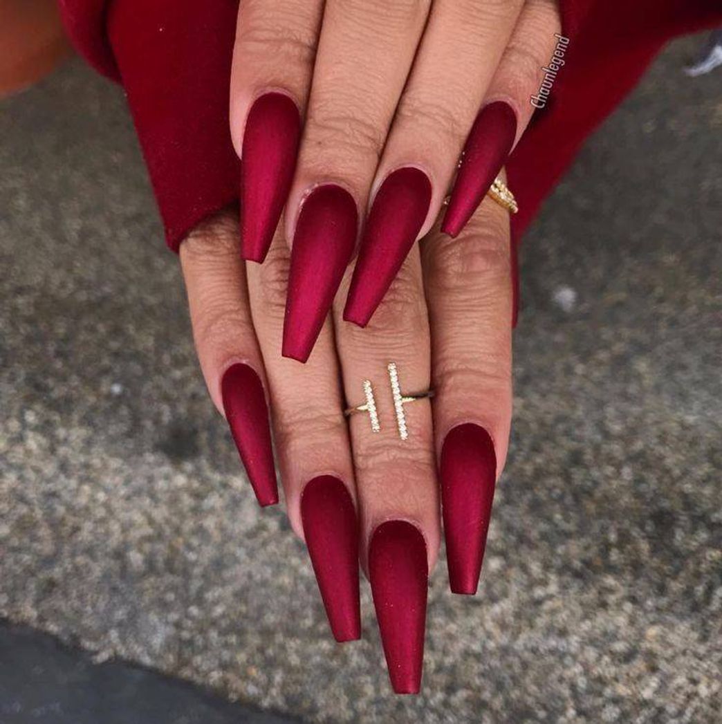 Fashion Uñas en rojo ♥️