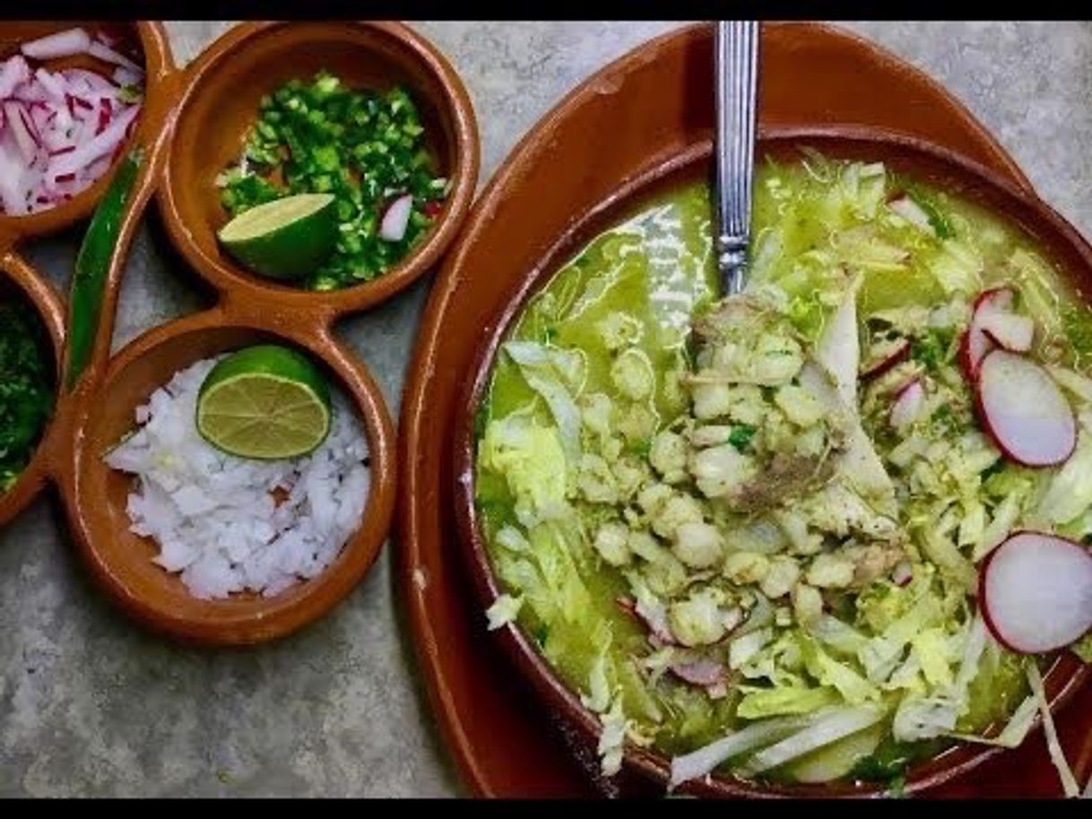 Social Pozole Verde de Pollo - YouTube