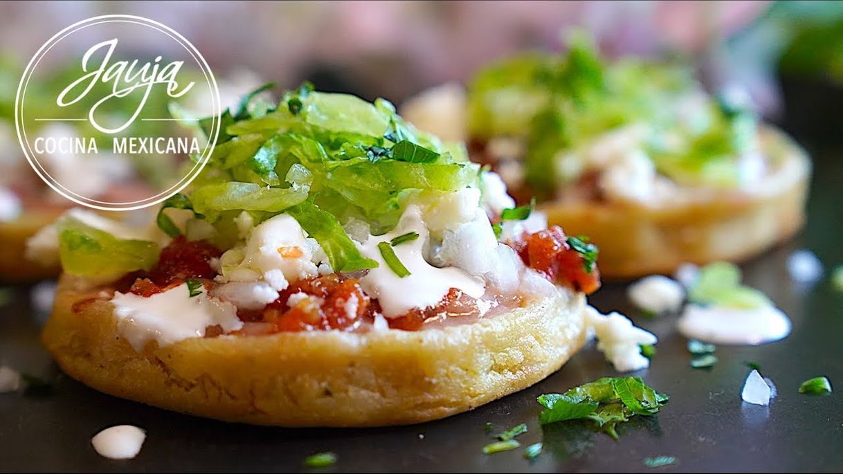 Social Gorditas Pellizcadas con Chile Asado y Salsa Molcajeteada ...