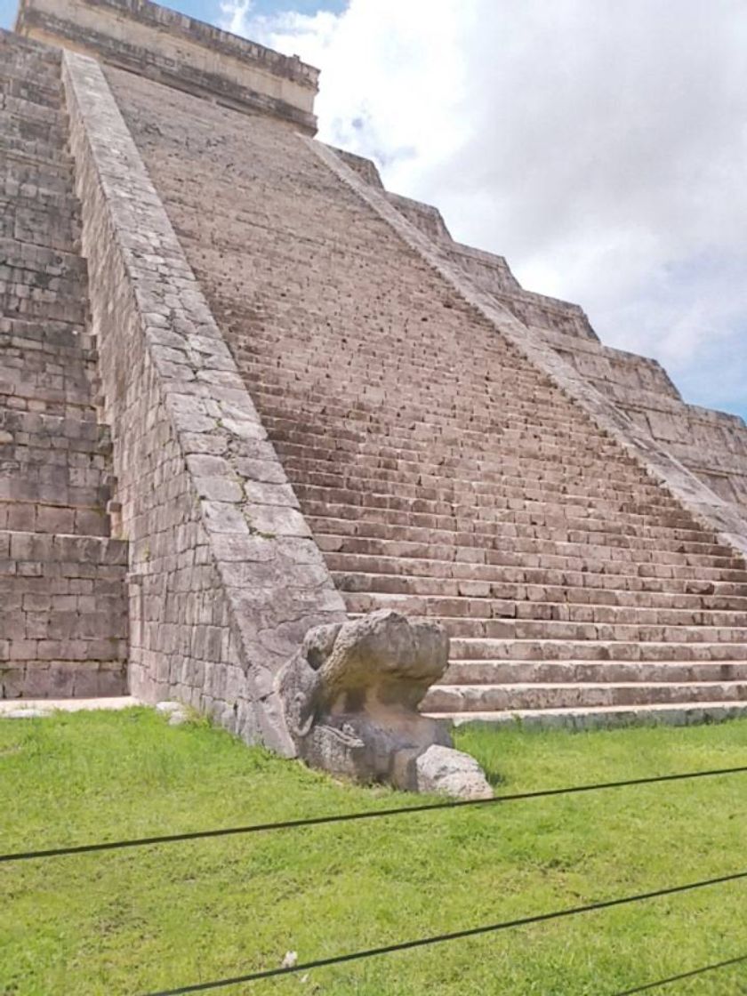 Lugar Chichén Itzá