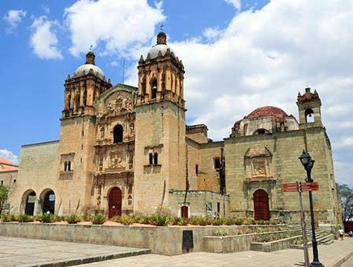 Lugar Templo de Santo Domingo