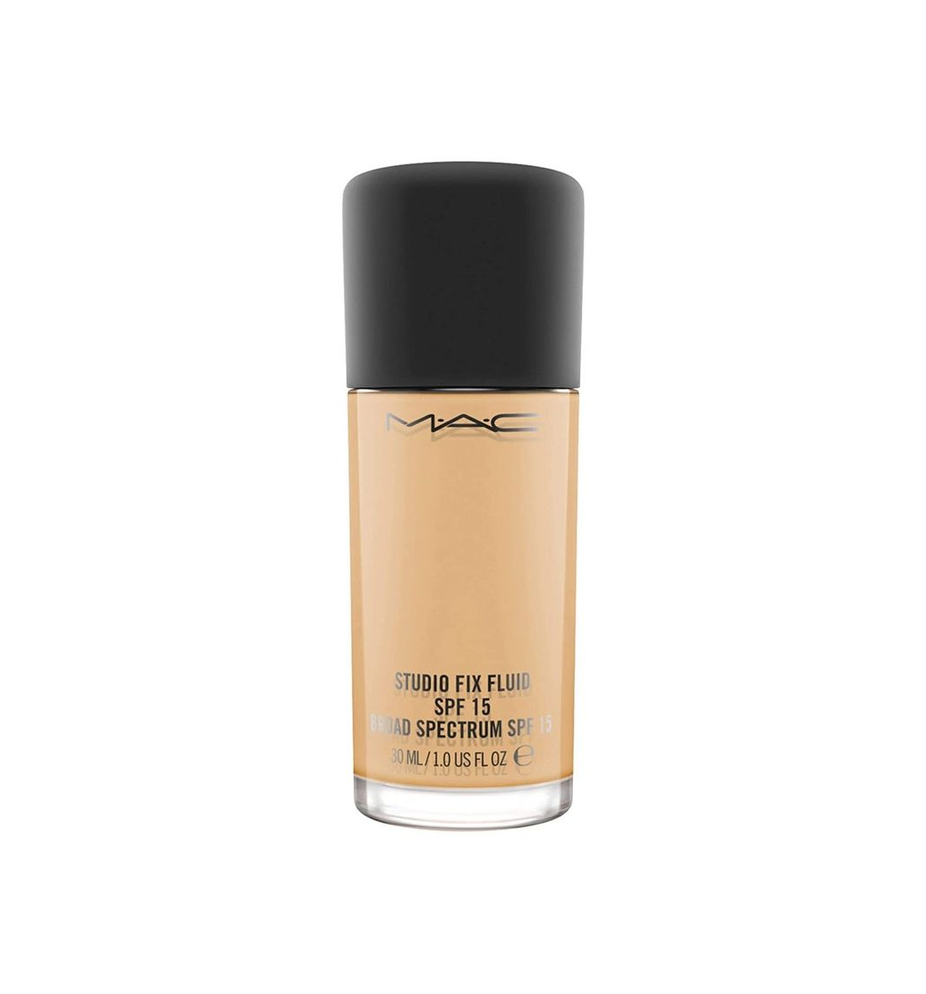 Product Mac Studio Fix fluid foundation 