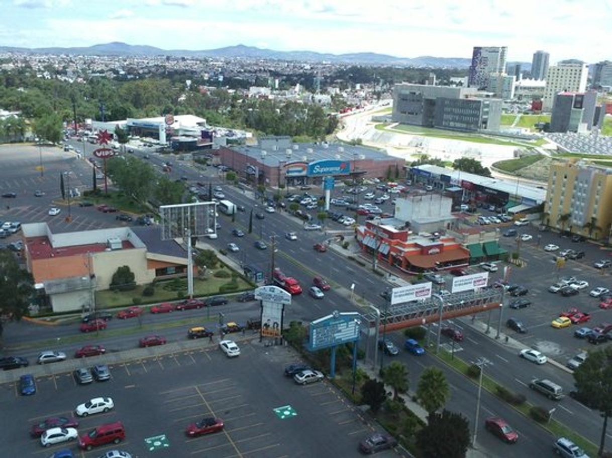 Lugar Holiday Inn Puebla la Noria