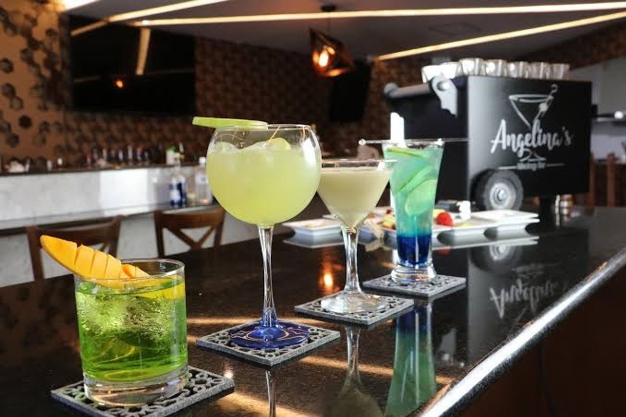 Restaurantes Angelina's Mixology Bar