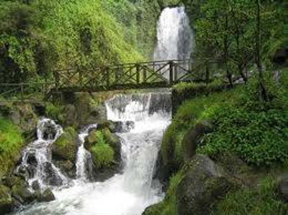 Lugar Cascada de Peguche, Otavalo