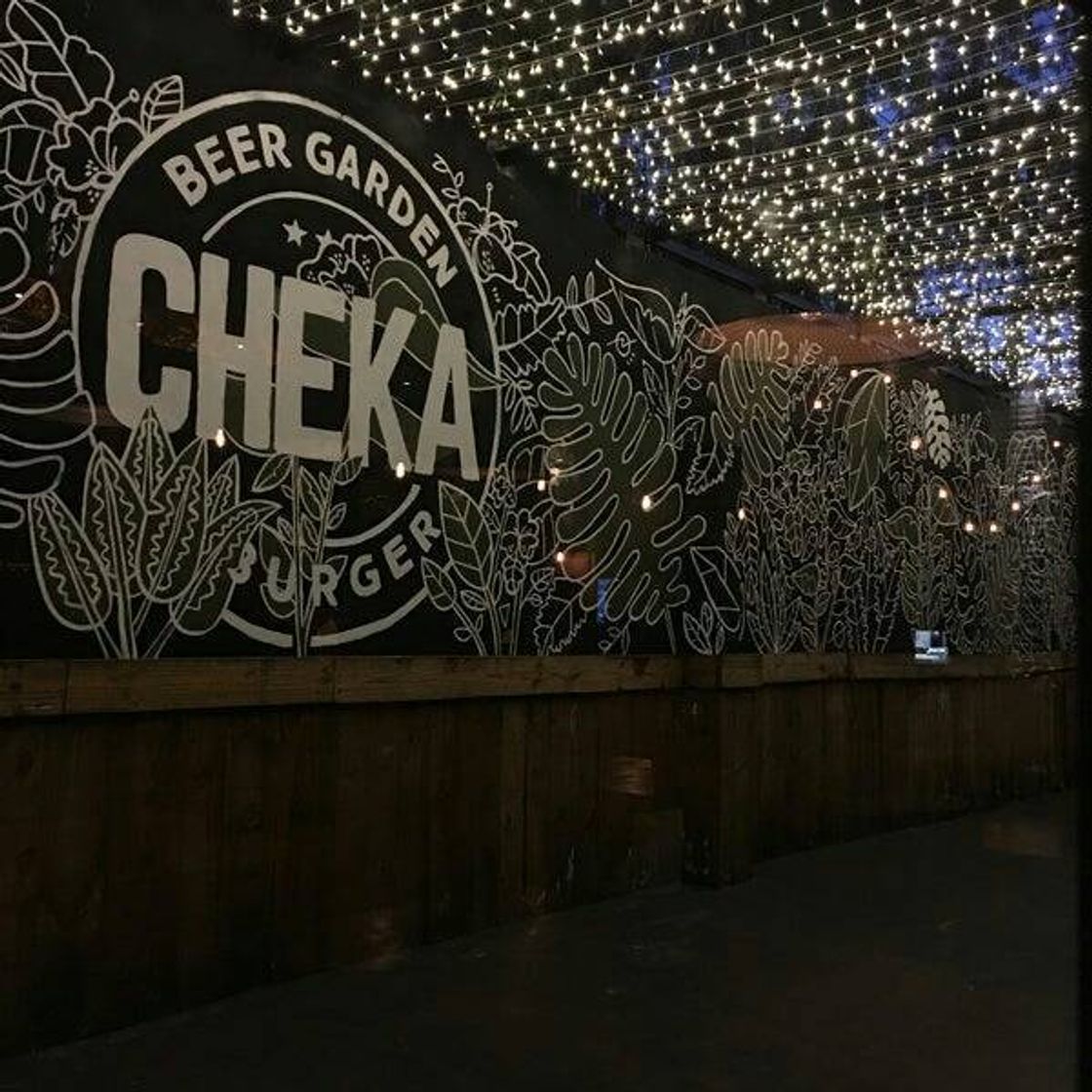 Restaurants CHEKA CASTELAR