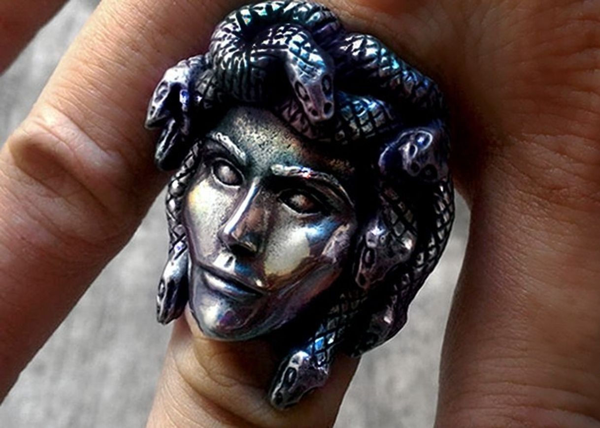 Product Anillo Medusa