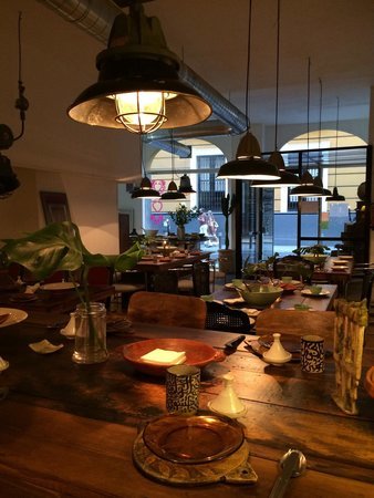 Restaurants No-lugar the art company