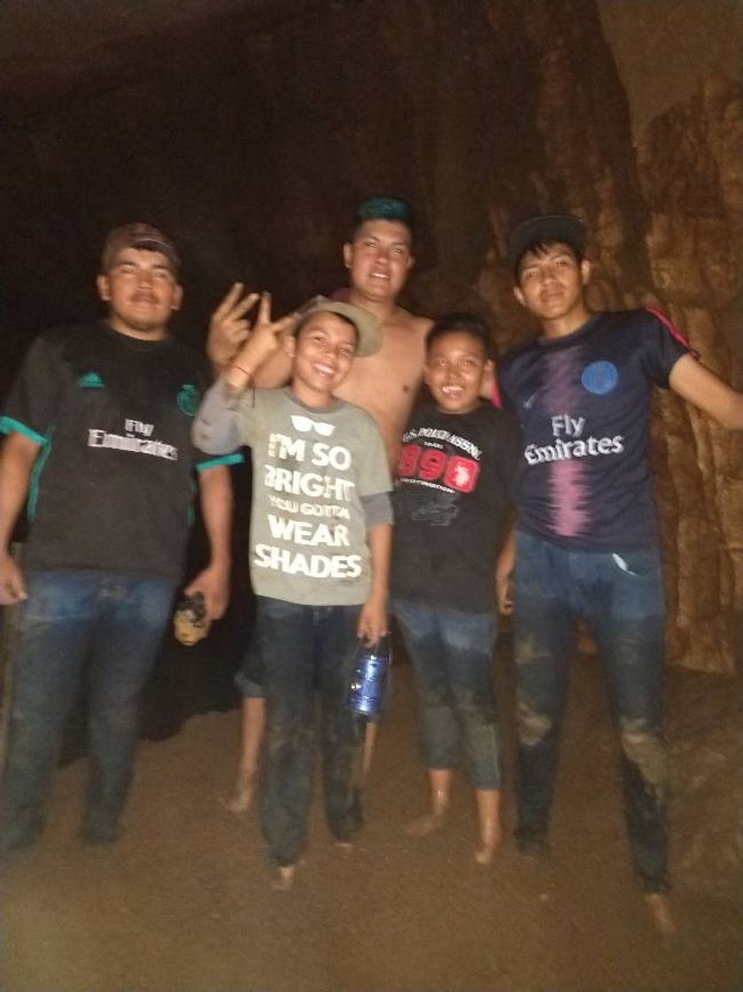 Moda Vean este vídeo en una cueva en Veracruz