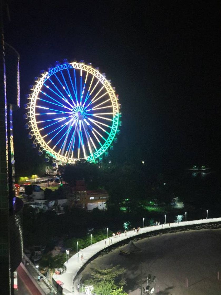 Place BC Big Wheel - A Roda Gigante de Balneário Camboriú