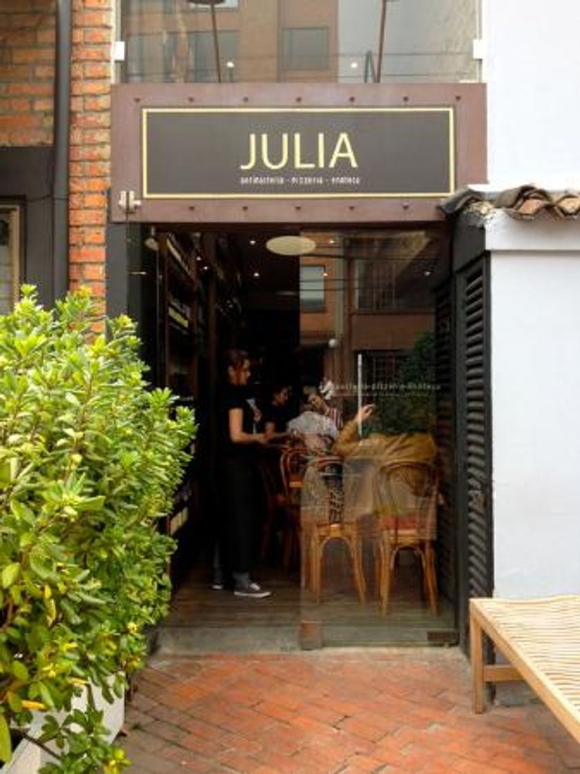 Restaurants Julia