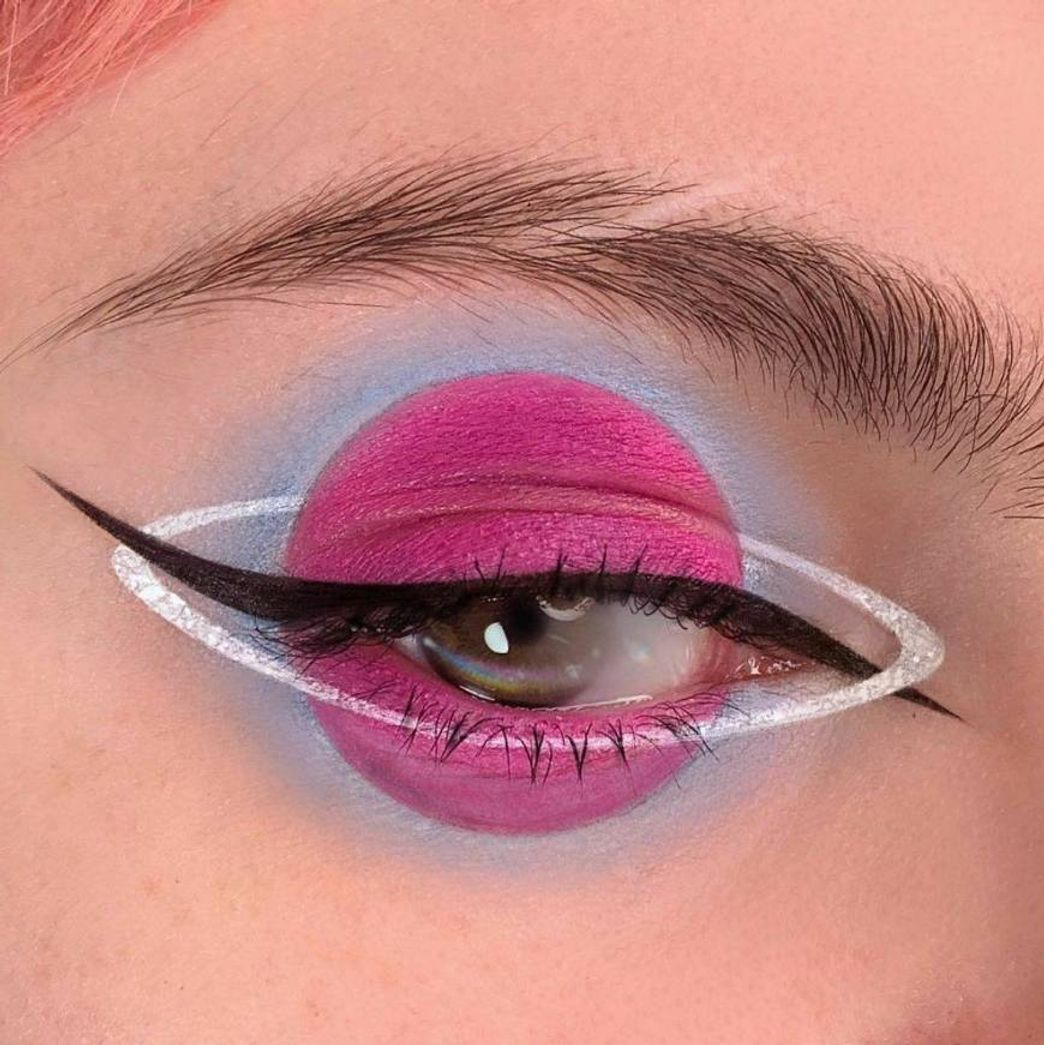 Moda Maquillaje inspirado en el espacio