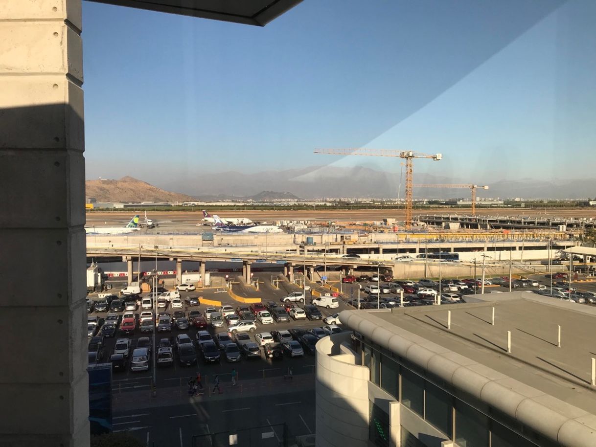 Lugar Holiday Inn Santiago - Airport Terminal