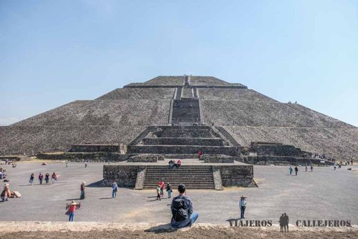 Teotihuacan-Entrada-Pirámides.