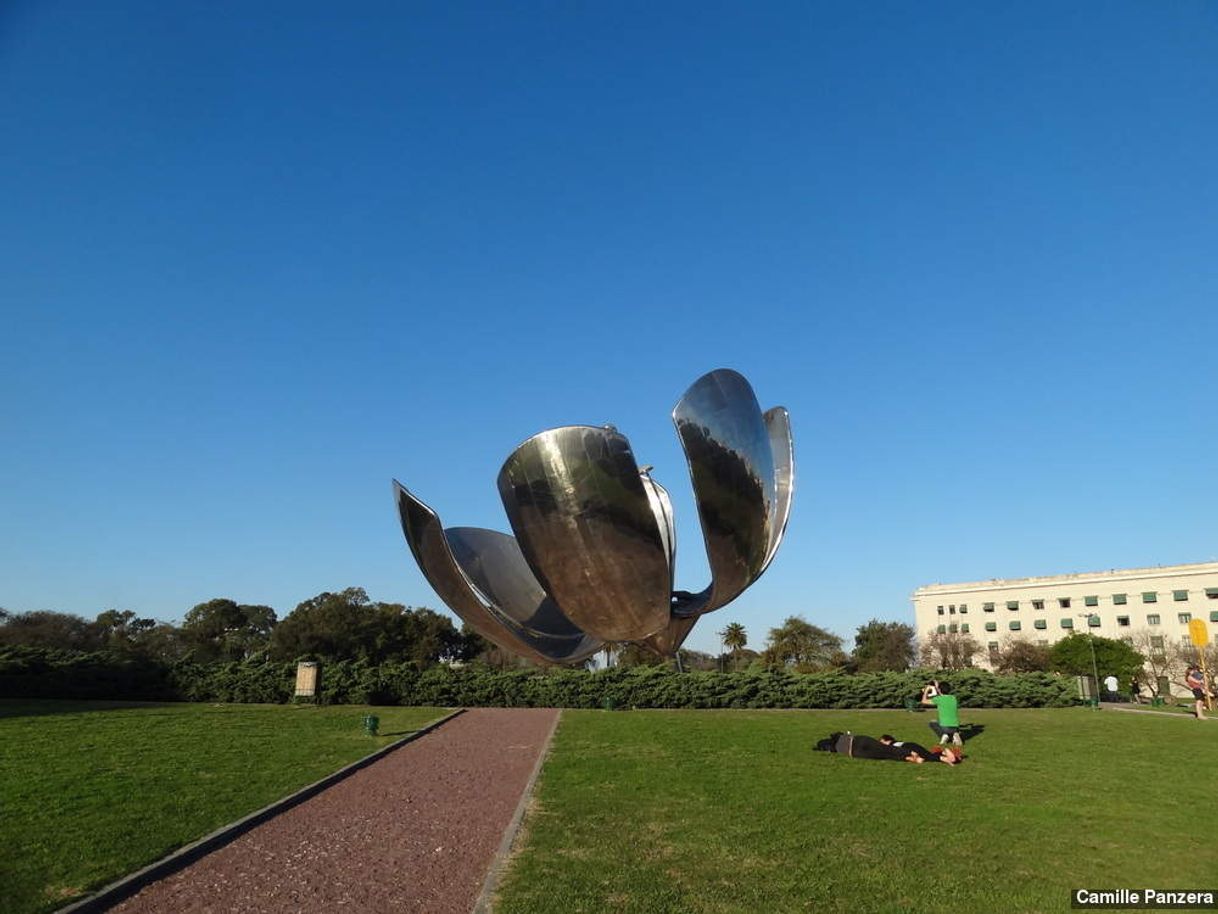 Place Floralis Genérica