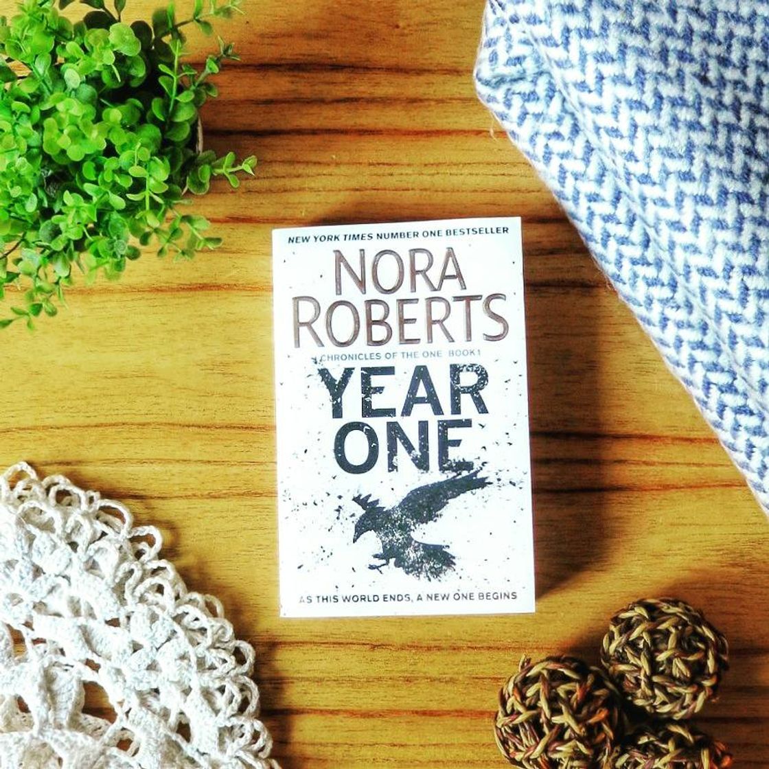 Social Reseña de "Año Uno" de Nora Roberts 