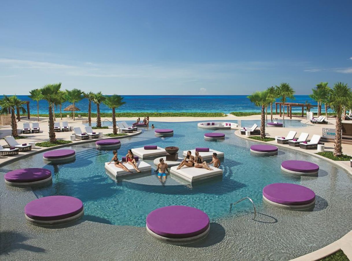 Lugar Breathless Riviera Cancun Resort & Spa