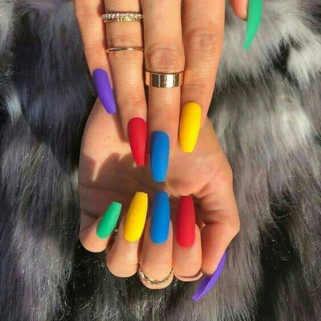 Moda Unhas coloridas 