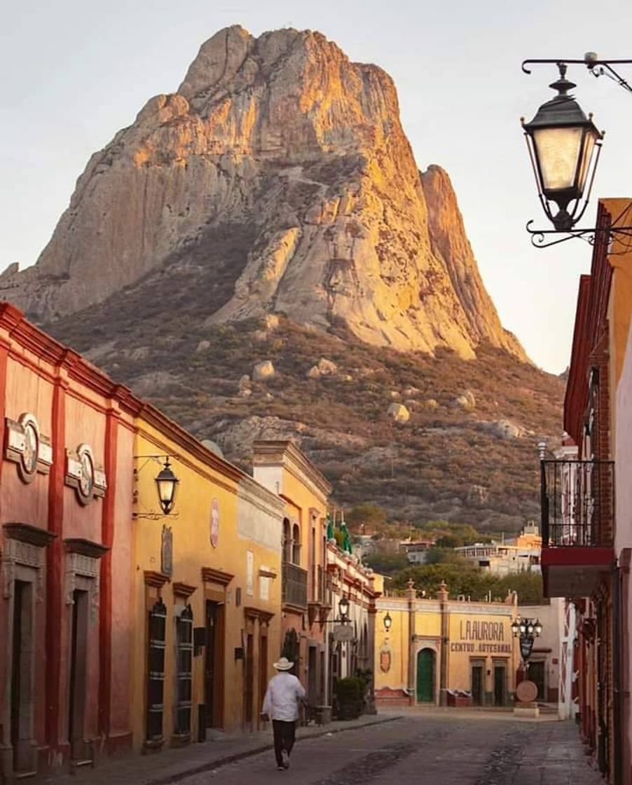 Place Peña de Bernal