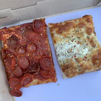 Restaurants Village Square Pizza