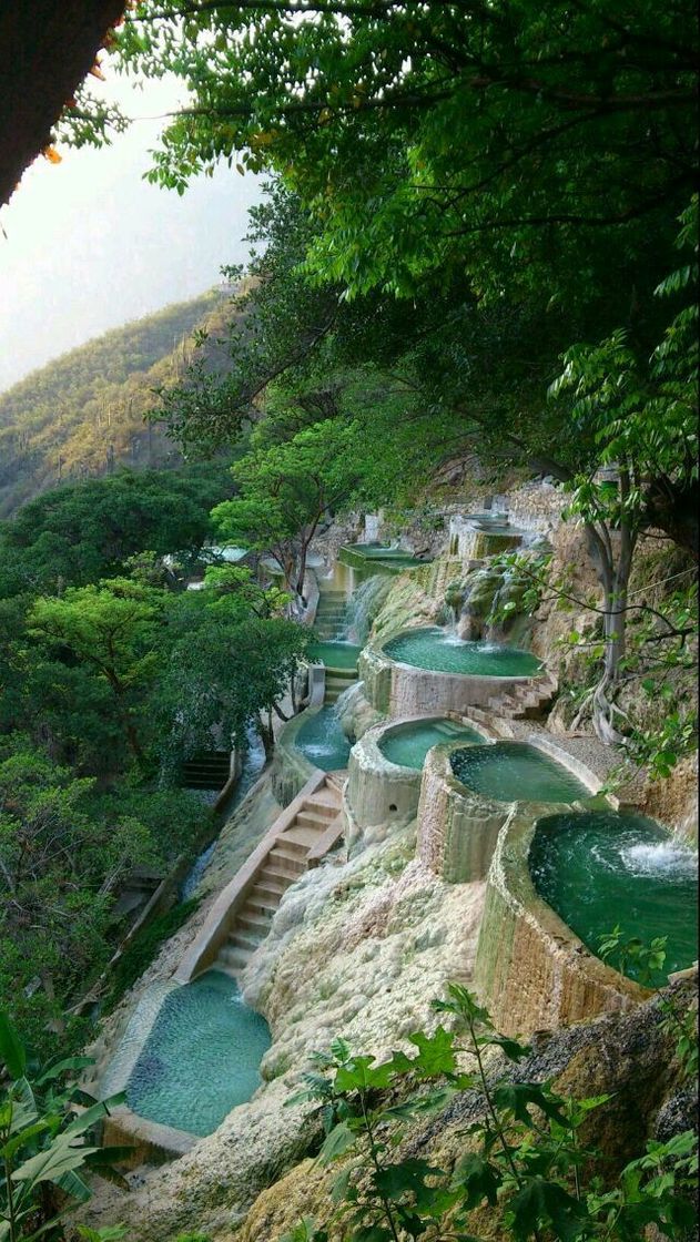 Lugar Grutas de tolantongo