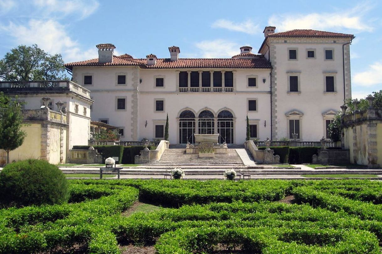 Place Vizcaya Museum & Gardens