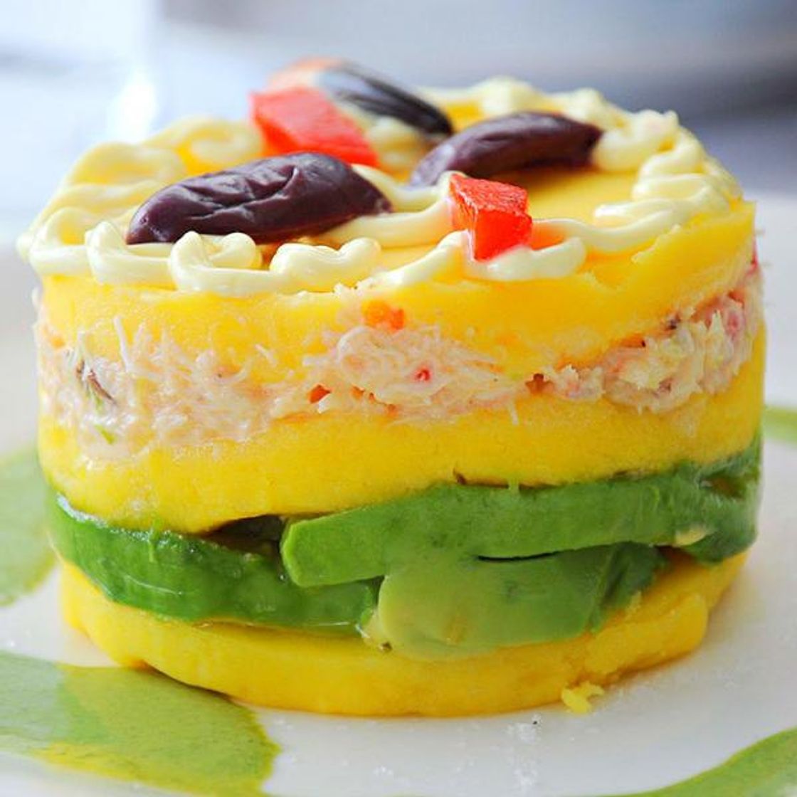 CAUSA RELLENA CON POLLO
