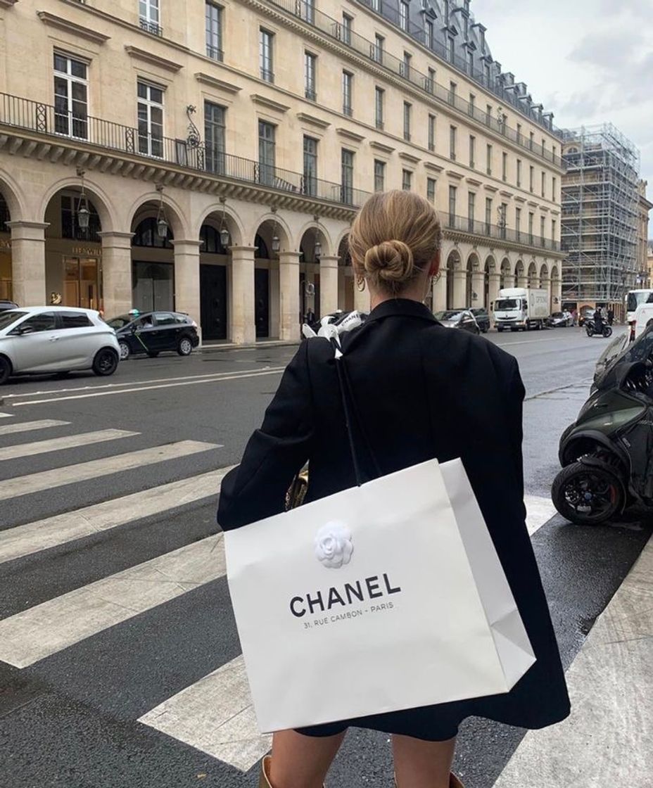 Fashion chanel.