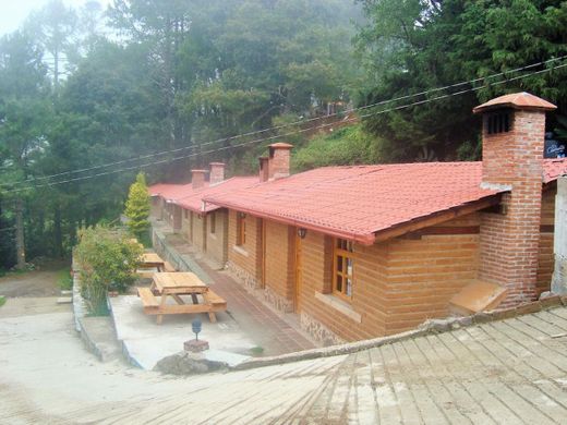 Centro Ecoturístico Cabañas Cuajimoloyas