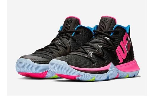 Nike Men's Kyrie 5 Nylon Basketball Shoes